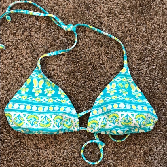 Bikini - Picture 2 of 3